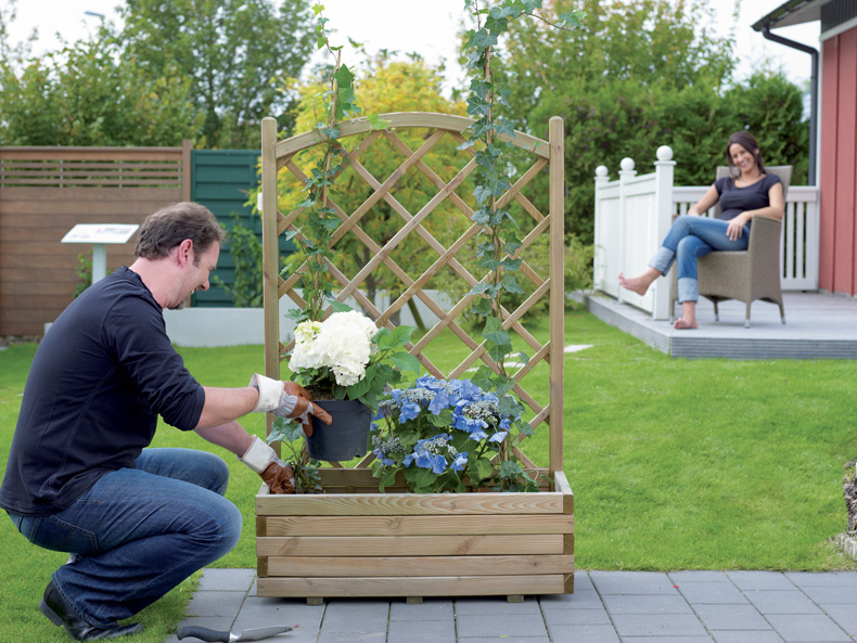 Jardini&egrave;re avec treillis Francfort